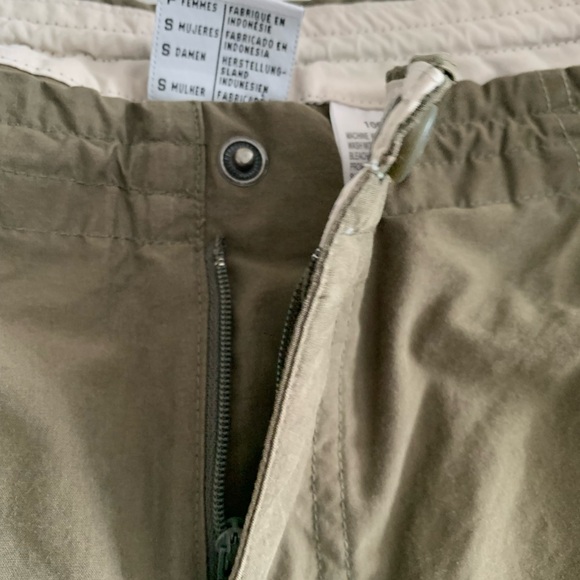 Columbia Capris - Picture 7 of 12